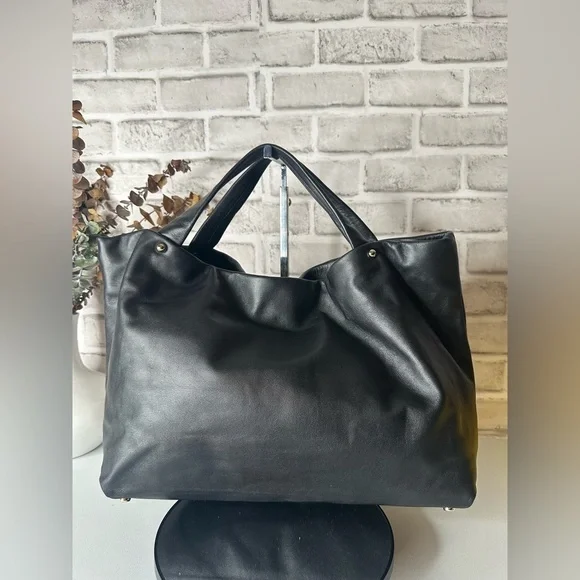 Kate Spade New York Top Handle black leather Bag Turn-Lock Closure at Top - Picture 3 of 16